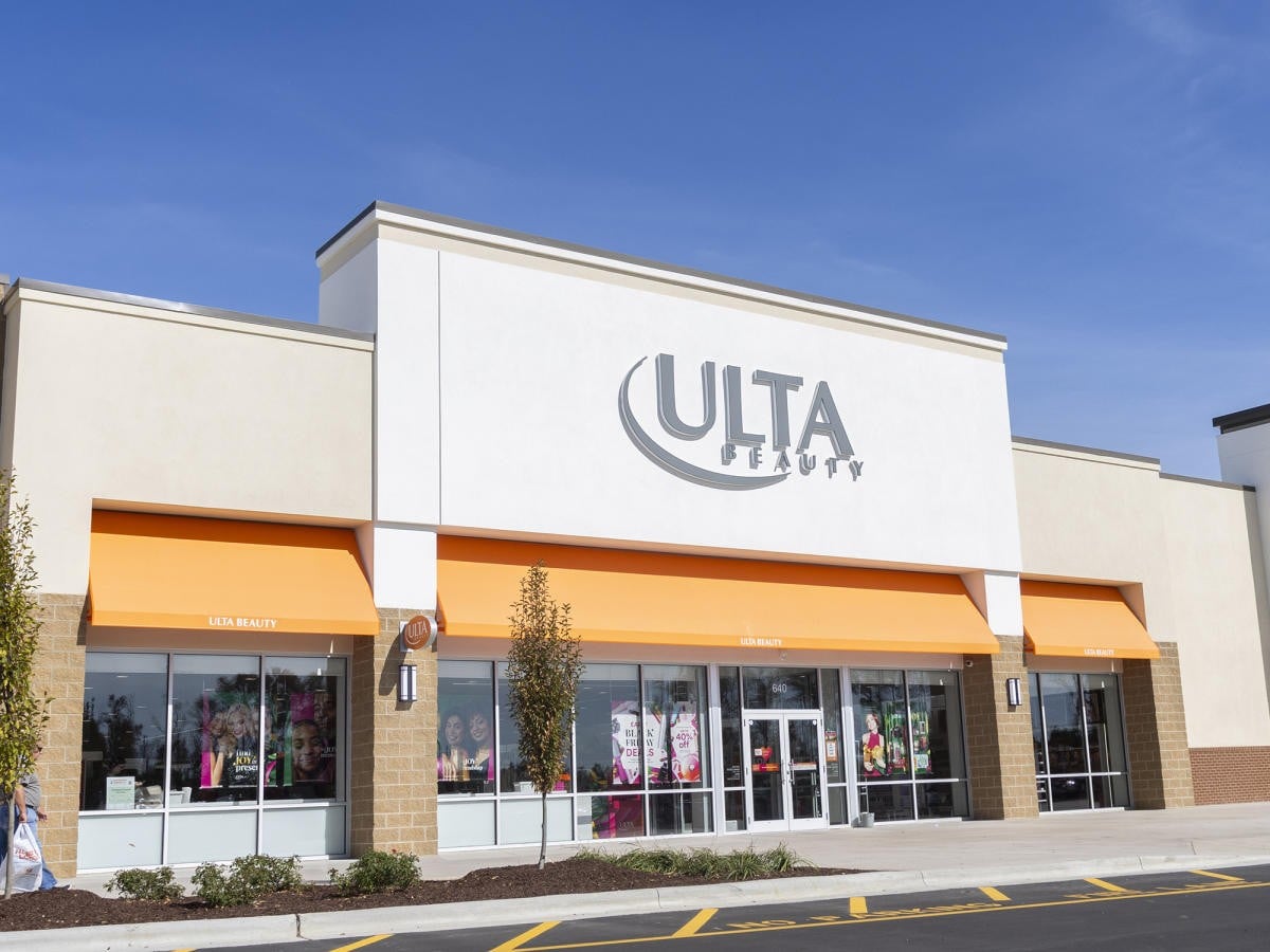 Ulta Beauty Stock Surges 22% YTD in 2025, Outperforming Beauty Peers