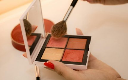6 Reasons Why Beauty Brands Should Partner With a Retailer