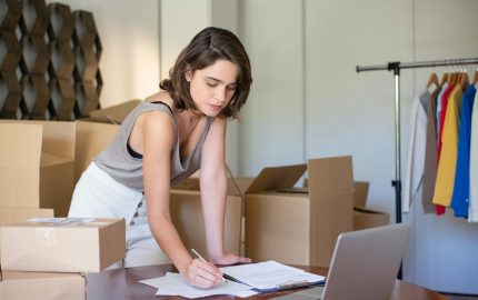 How to Write Compelling Product Descriptions for Your Boutique