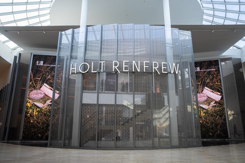 Samsung Transforms Holt Renfrew Yorkdale with an Immersive Digital Gateway
