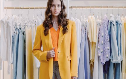 The Ultimate Guide To Retail Marketing: Reaching the Next Generation of Online