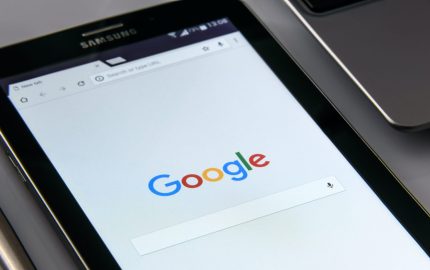 Google Launches Blue Checkmarks for Verified Brands
