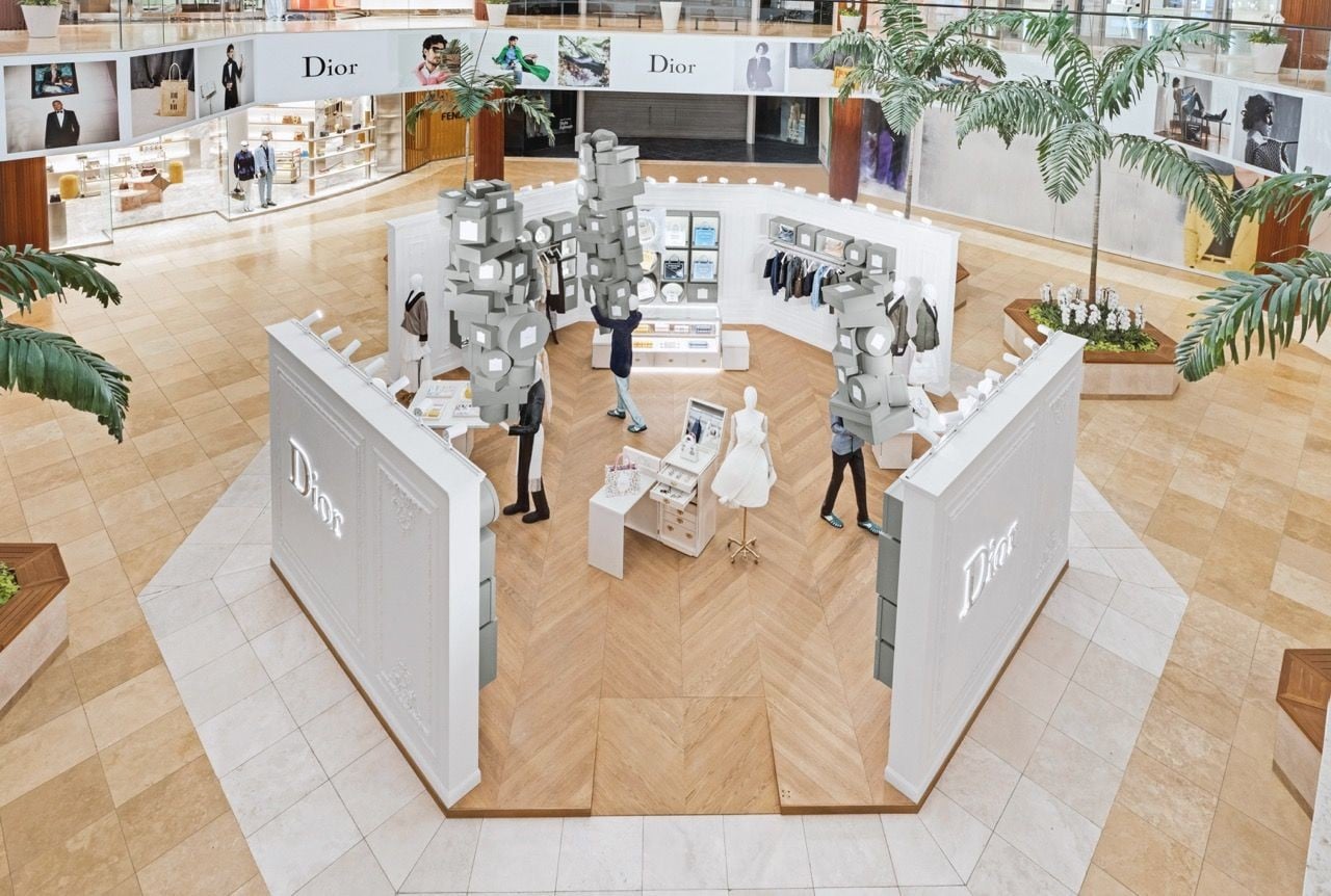 Dior unveils a Marvelous South Coast Plaza Pop Up for Jonathan Anderson’s Debut