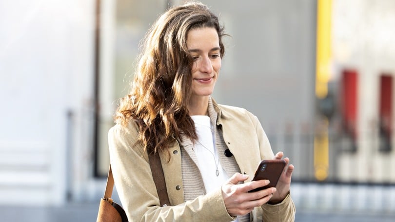 The 2025 Holiday Shift Toward Digital Gifting and Tips in Numbers