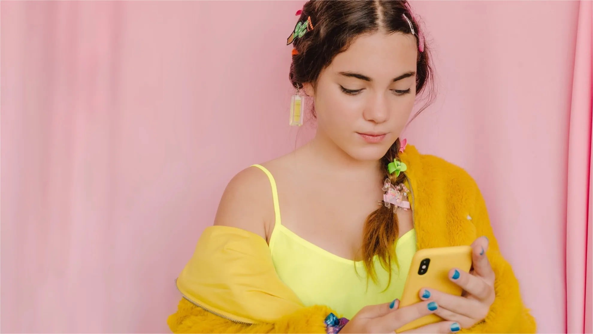 The Global Beauty Market Grew 10% in 2025 as E Commerce Outpaced in Store Sales by 6x