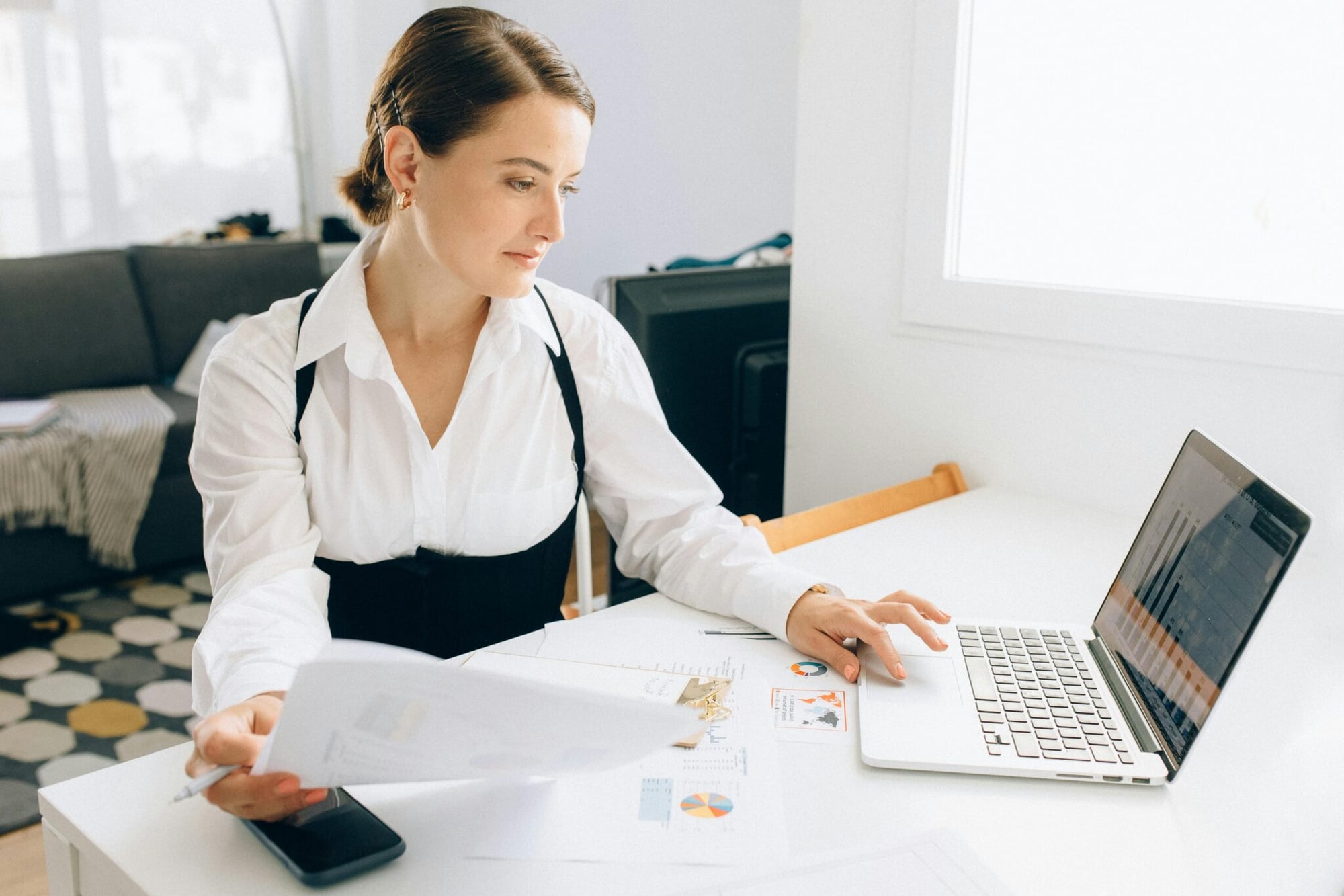 How do you calculate same-store sales formula
