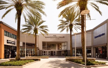 Top 4 Outlet Malls Near Miami