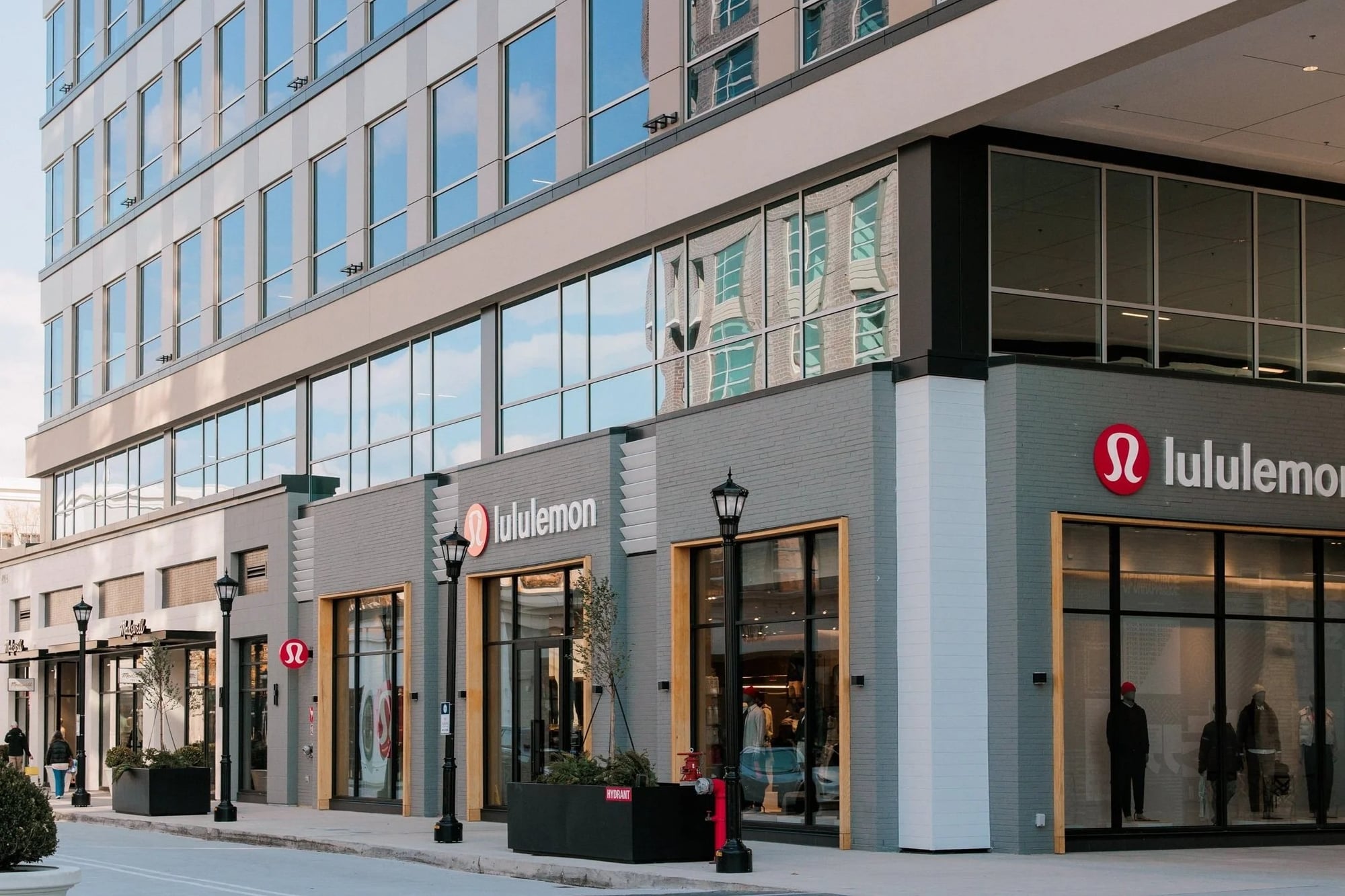 Lululemon Targets $11 Billion in Revenue Amidst Historic Boardroom Scuffle